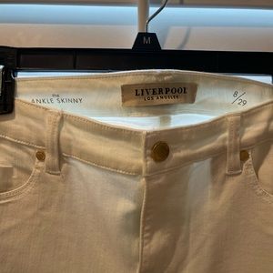 Size 8/29 Liverpool “Ankle Skinny” distressed hem jeans